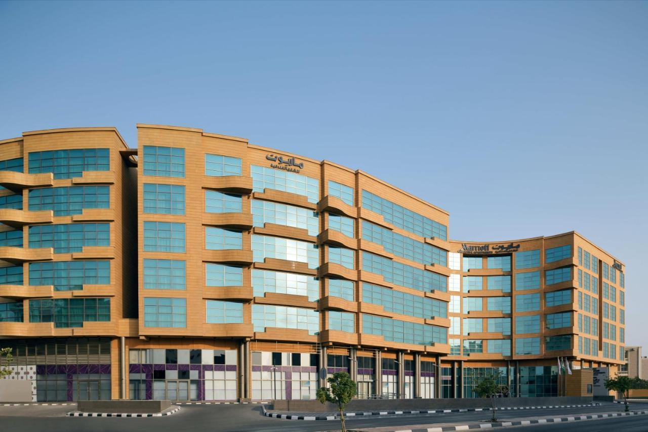 Marriott Executive Apartments Al-Khobar Eksteriør bilde Al-Khor Hospital