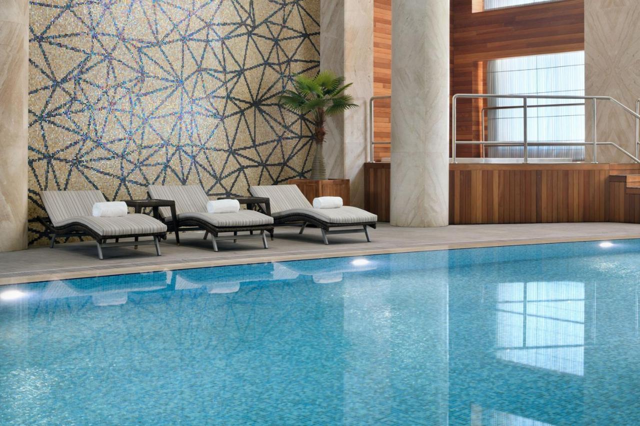 Marriott Executive Apartments Al-Khobar Eksteriør bilde The pool at the spa
